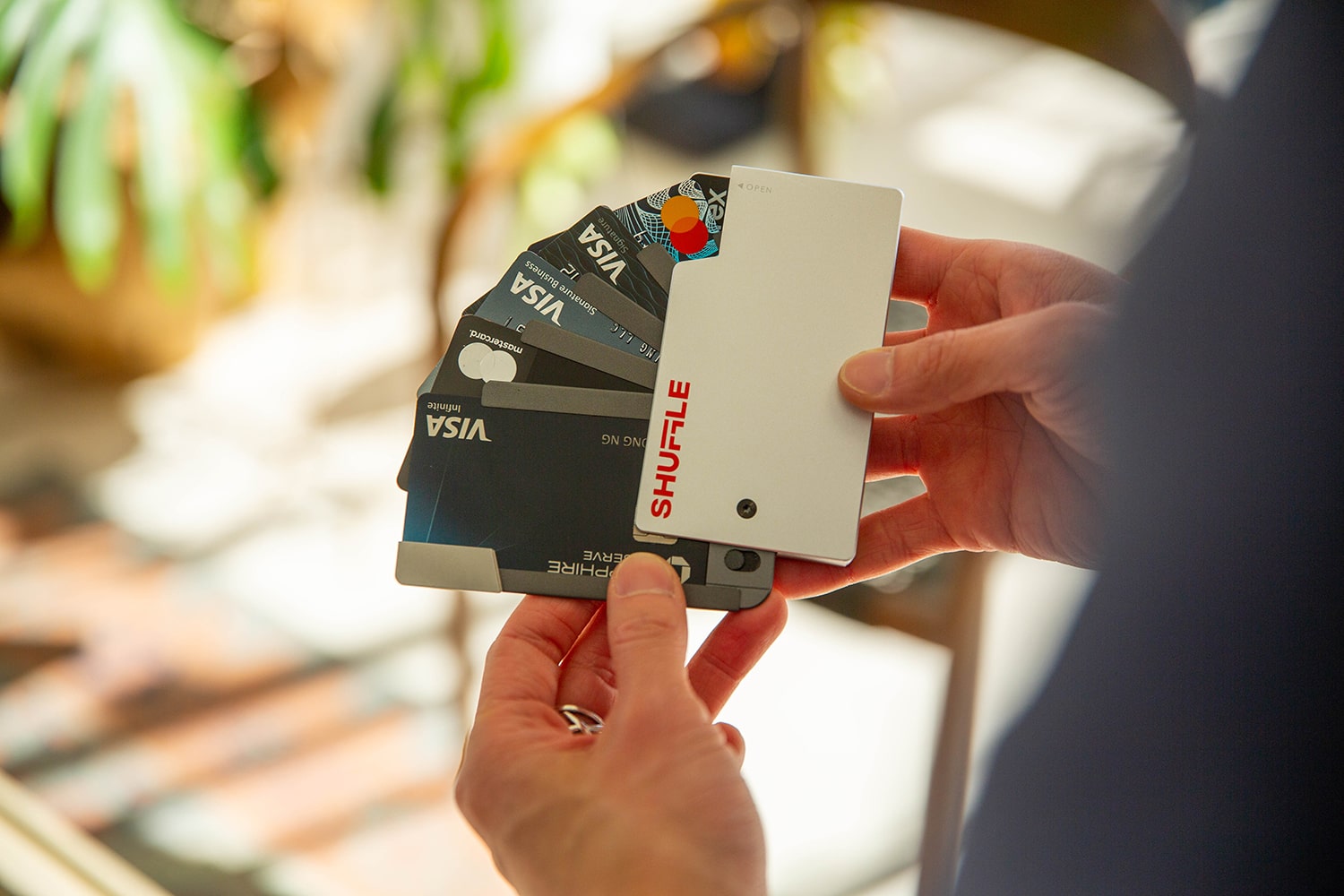Shuffle minimalist wallet