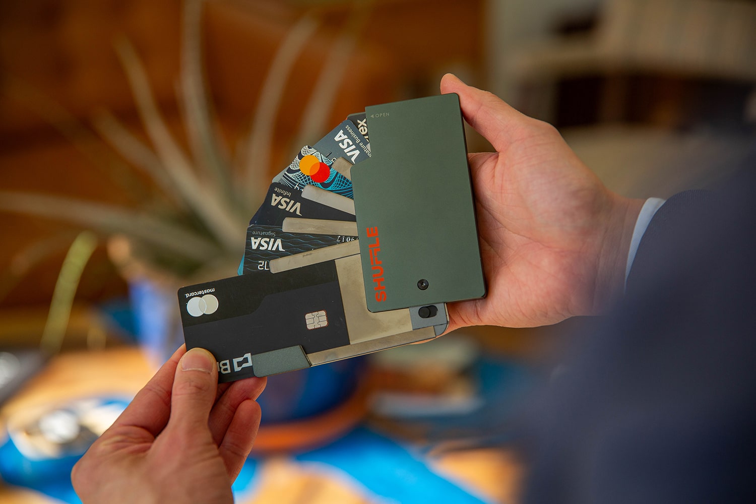Shuffle minimalist wallet